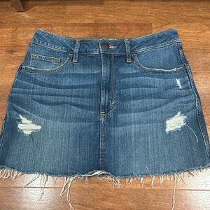 Cute denim mini skirt ,barely worn